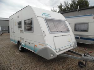 Knaus Eifelland Holiday 420 mit Vorzelt